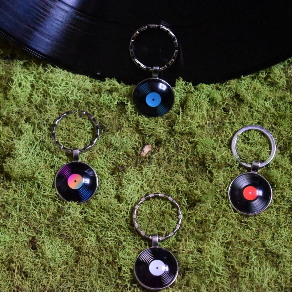 Vinyl Keychains - Picture 6 of 7